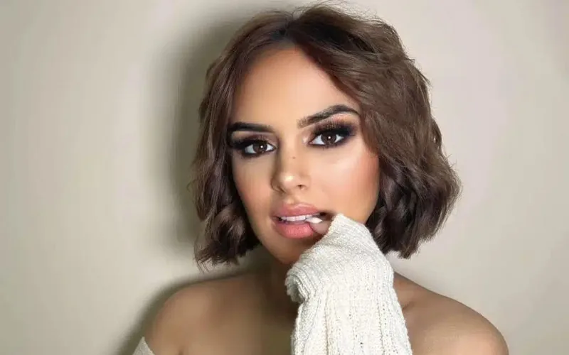 Escándalo en Marrakech : Influencer francesa enfrenta denuncias por amenazar a menores