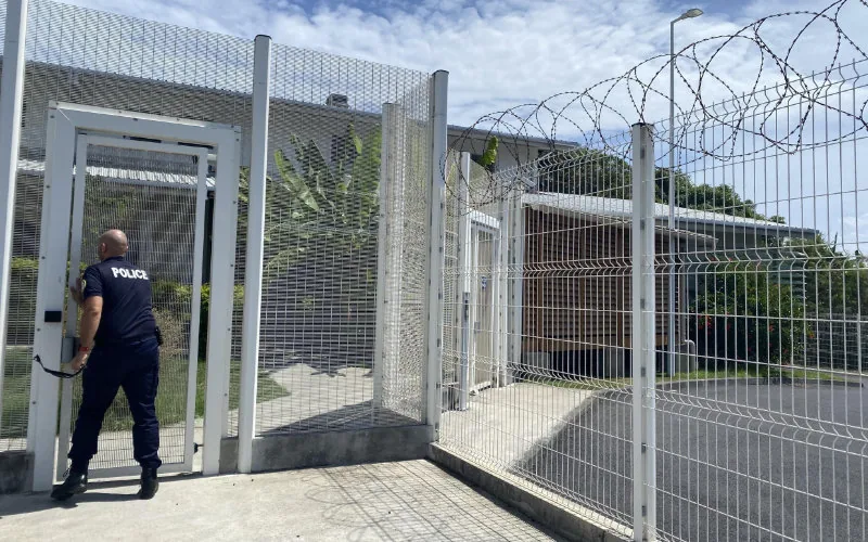 Escándalo migratorio : Francia intenta deportar marroquíes al Caribe
