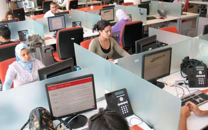 Escándalo en Salé : Ingeniero estatal acusado de desviar 220.000 € en centro de llamadas