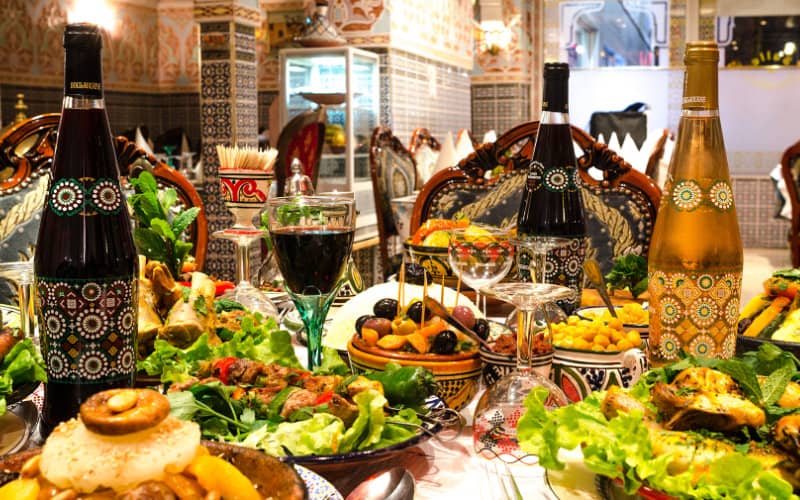 Escándalo sanitario en Tánger : Pescado en mal estado y restaurantes ilegales reabiertos en el puerto