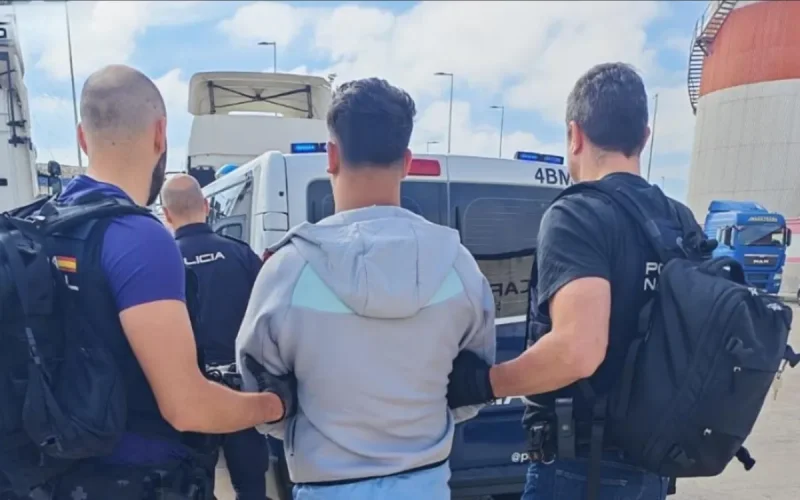 España expulsa a un criminal marroquí "peligroso