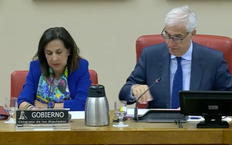 España habla de presionar a Marruecos y luego se apagan las luces en el Parlamento