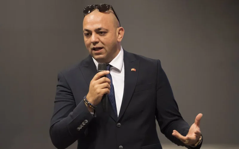 EE.UU. endurece su política migratoria : Advertencia firme a marroquíes sobre entrada ilegal