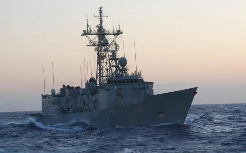 Fragata española simula operación antipiratería en aguas próximas a Marruecos