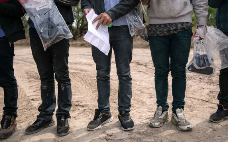 Francia endurece política migratoria tras ataque mortal en Mulhouse