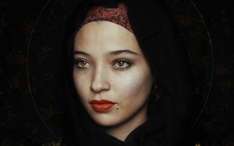Francia expulsa a Meryem Aboulouafa : La cantante marroquí, obligada a abandonar su carrera y vida en 30 días