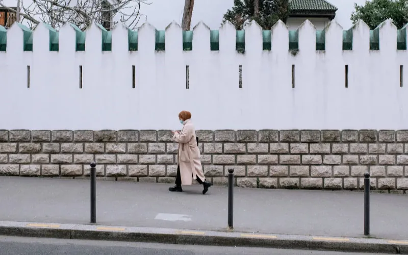 La fuga silenciosa : musulmanes franceses abandonan el país ante la creciente islamofobia