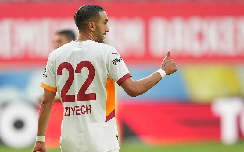 Galatasaray en crisis : Ziyech y Zaha, señalados tras humillante derrota en Supercopa