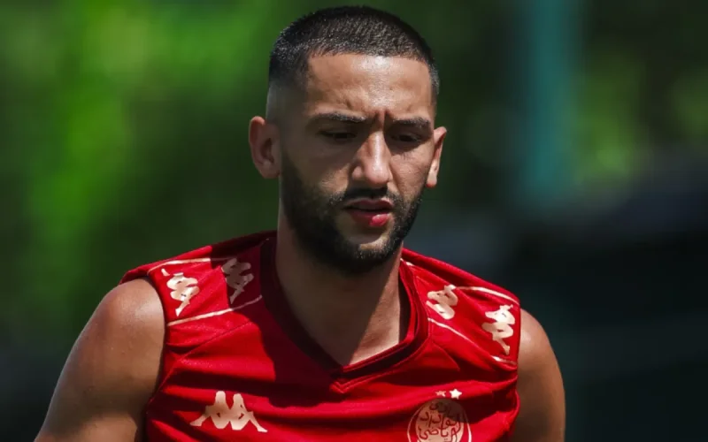 Hakim Ziyech se niega a rebajar su salario y el conflicto estalla en el Wydad