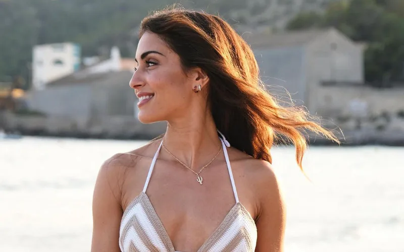 Hiba Abouk rompe estereotipos : La actriz madrileña redefine su identidad en la pantalla española