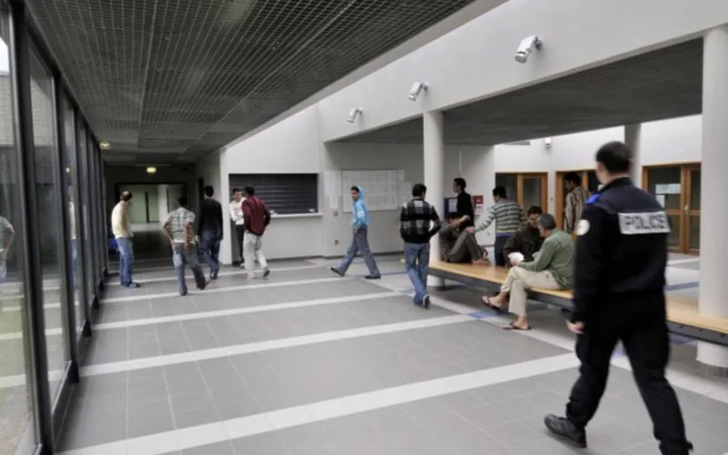 Inmigrante marroquí en Lille enfrenta posible cárcel por desafiar orden de expulsión