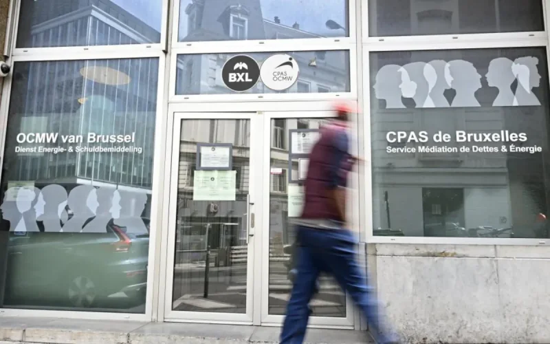 Llegó a Bélgica a los 15 años en 1974 ; este marroquí sin permiso de residencia logra que condenen al CPAS