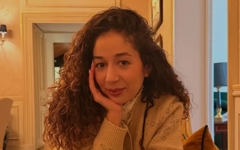 Llegó clandestinamente de Marruecos a los 9 años y fue abandonada por su padre : Rania Kissi es hoy concejala en París