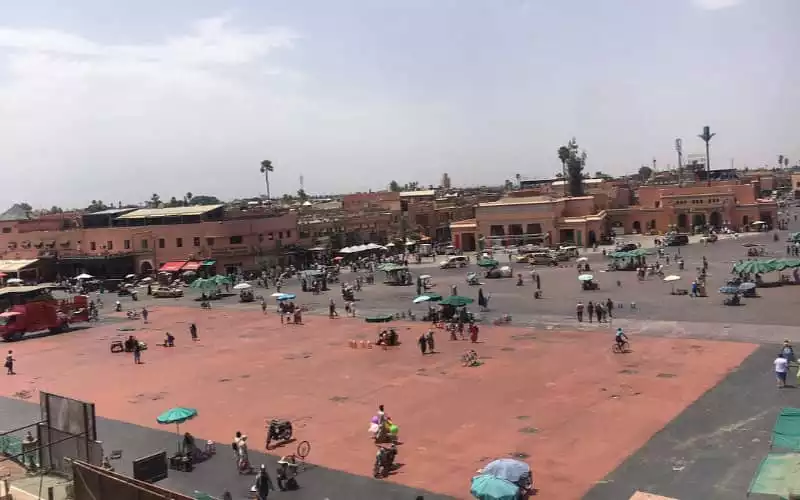 Marrakech renueva la emblemática Jemaa el Fna : comerciantes esperan impulso turístico