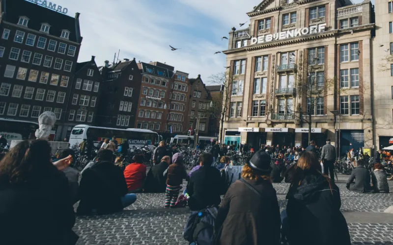 Una marroquí huye de su hermano con sus tres hijos, pero los Países Bajos la devuelven a España