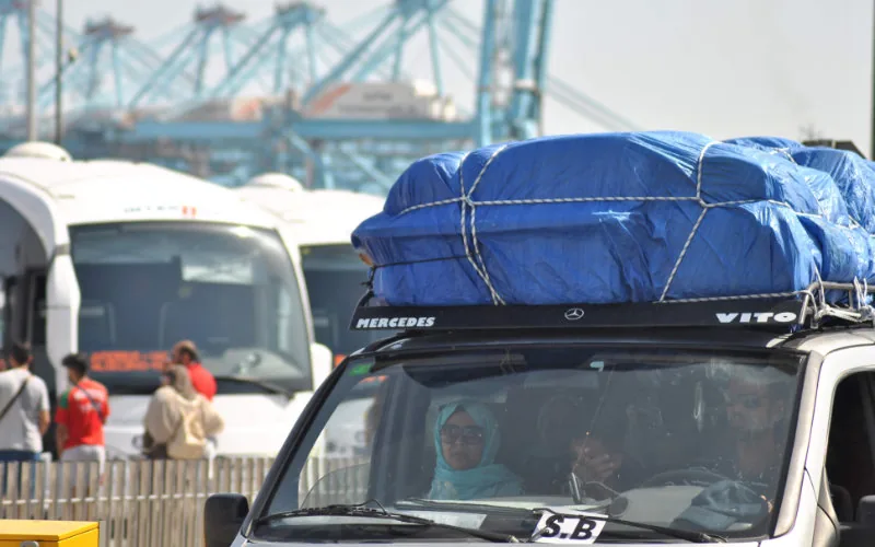 Marroquíes en el extranjero : Claves para evitar multas con tu coche en Marruecos