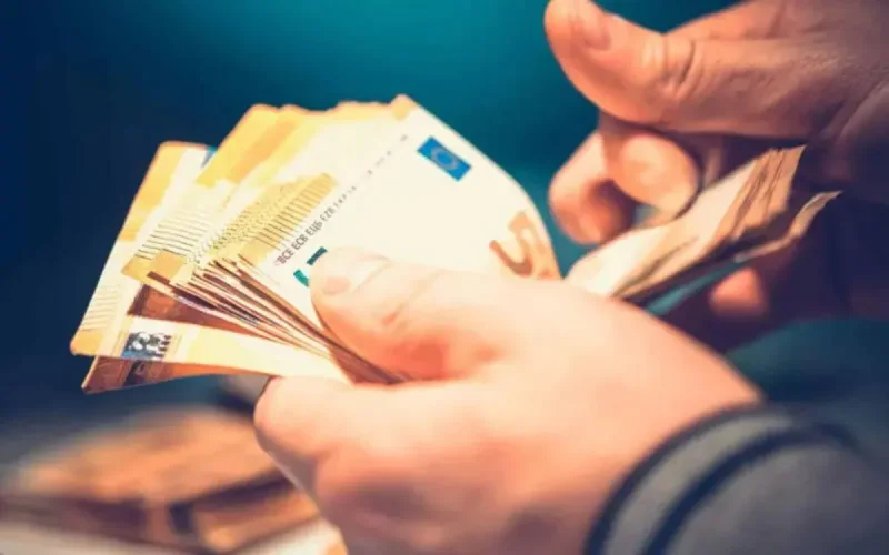 Los marroquíes de Francia han enviado 3,4 mil millones de euros a Marruecos