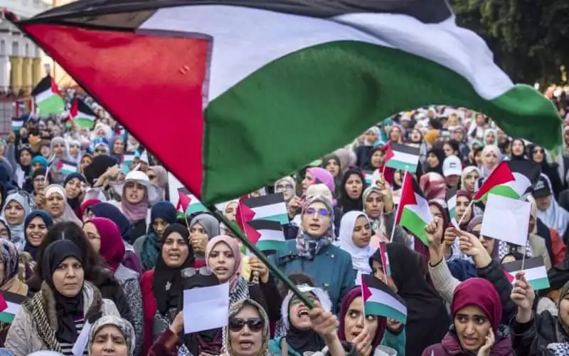 Marroquíes rechazan solución de dos Estados : 90% apoya resistencia palestina, revela encuesta