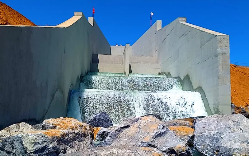 Marruecos apuesta por la desalinización : 1.700 millones de m³ de agua para 2030