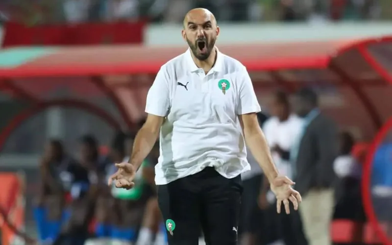Marruecos busca lateral izquierdo : El dilema de Regragui para la CAN 2025