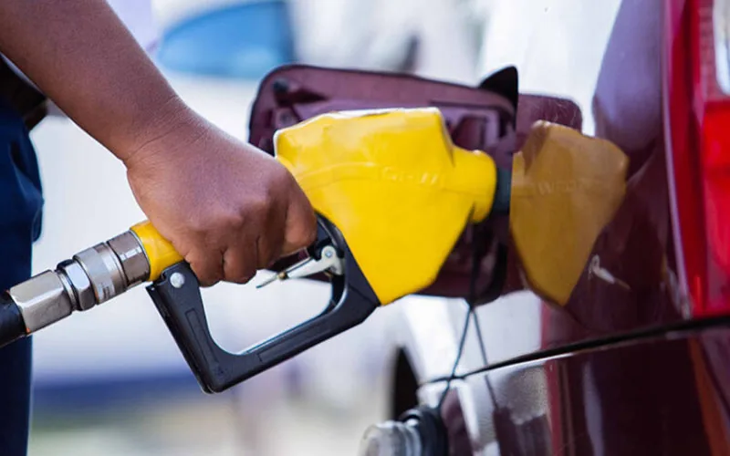 Marruecos : Combustibles se abaratan hasta 30 céntimos por litro