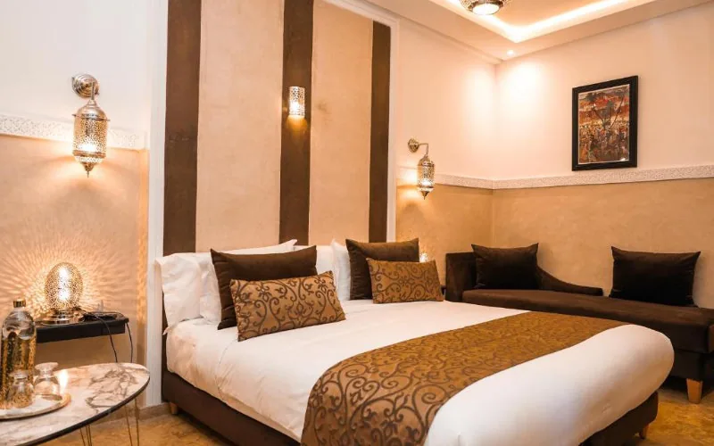 Marruecos debate : ¿Fin a la exigencia ilegal de certificados matrimoniales en hoteles ?