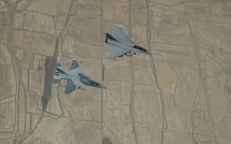 Marruecos y Francia despliegan poderío aéreo : F-16 y Rafale en ejercicios "Maratón 25