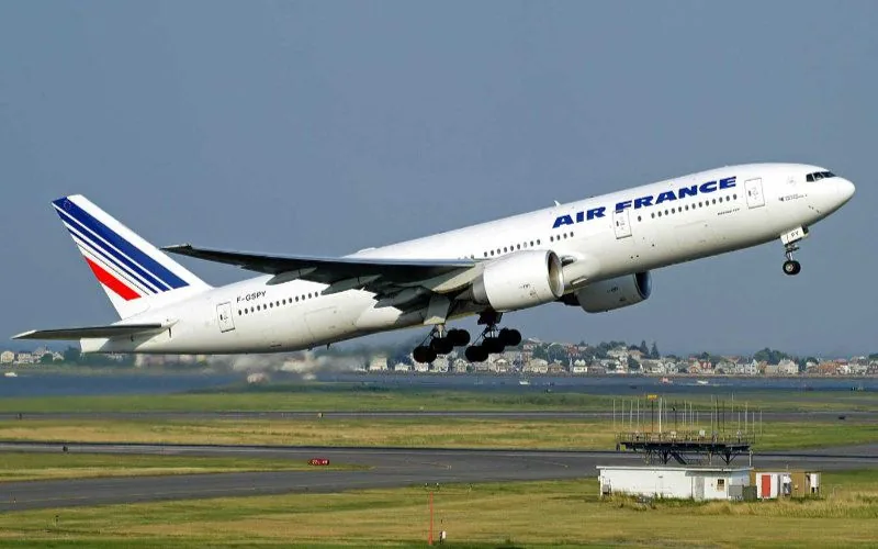 Marruecos gana la batalla aérea : Aerolíneas francesas evitan espacio argelino en rutas africanas