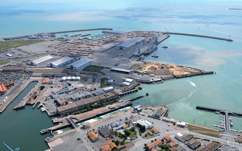 Marruecos impulsa su independencia energética : Terminal flotante de GNL en Nador para 2026