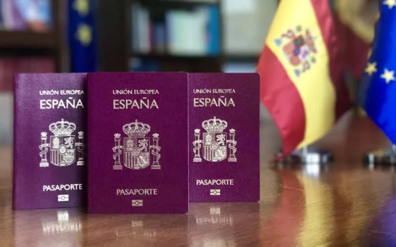 Marruecos lidera la ola de nuevos españoles : 50.000 nacionalizados en 2022