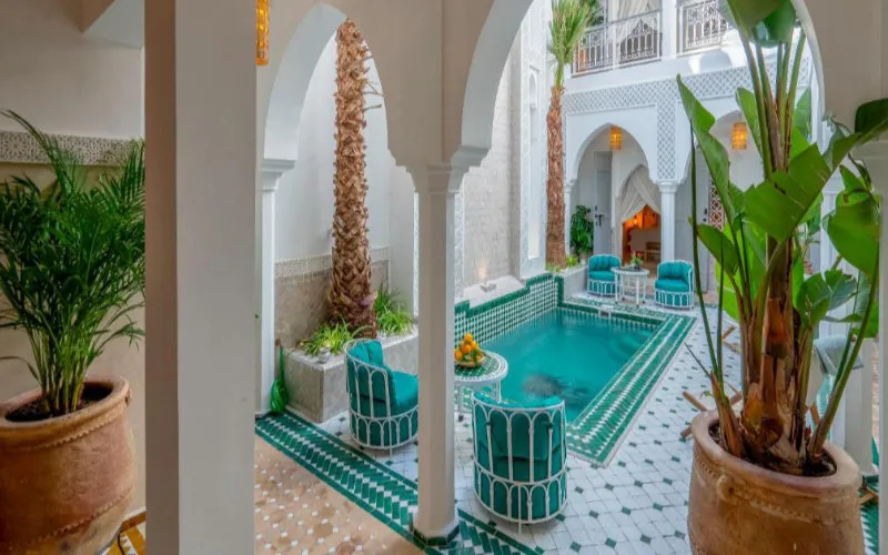 Marruecos lidera el turismo francés : Claves del éxito y competencia con España