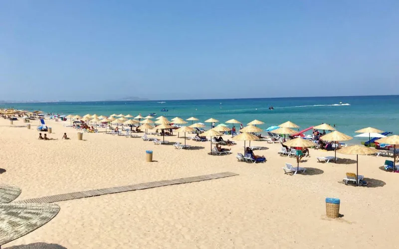 Marruecos : El lujo privatiza playas públicas y desata polémica en la costa norte