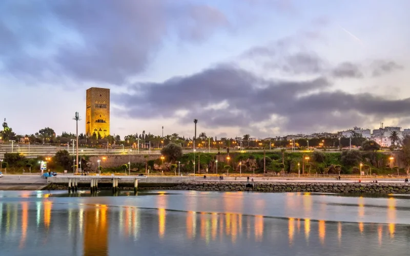 Marruecos : miles de millones gastados en estudios ficticios