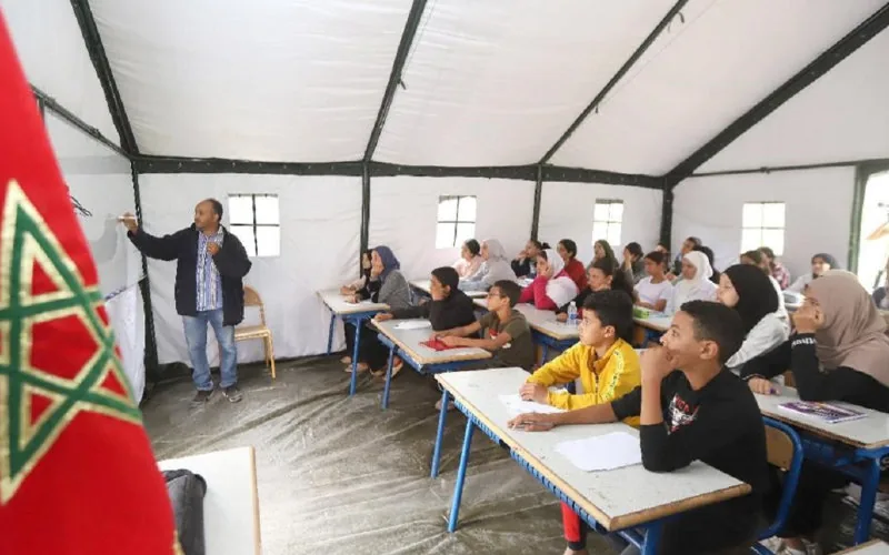 Marruecos : Un millón de estudiantes regresan a clases bajo tiendas tras el devastador terremoto