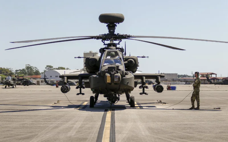 Marruecos moderniza su fuerza aérea : 36 helicópteros Apache AH-64E reforzarán su defensa