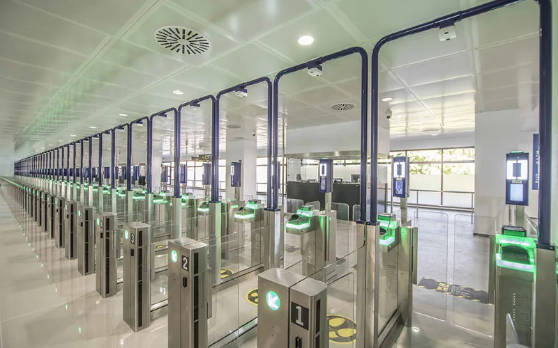 Marruecos moderniza sus aeropuertos : Pórticos biométricos en 5 ciudades clave