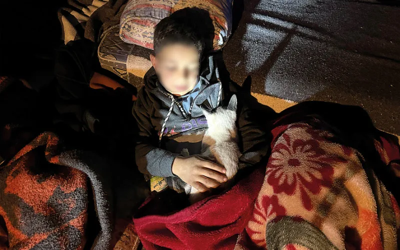 Marruecos protege a huérfanos del terremoto : nuevo estatus de "pupilo de la nación