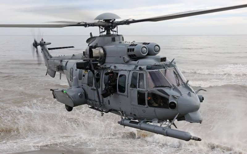 Marruecos refuerza su poderío aéreo : Adquiere 10 helicópteros H225M Caracal de Airbus