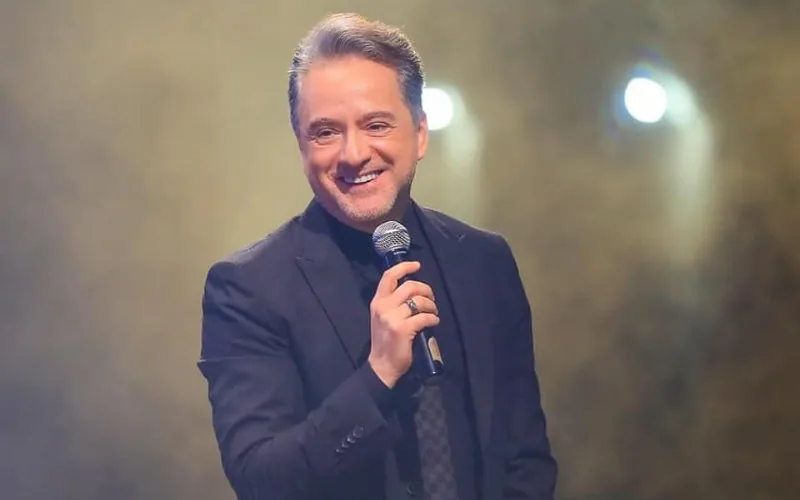 Marwan Khoury desata la furia en Casablanca : Retraso de dos horas provoca caos en concierto