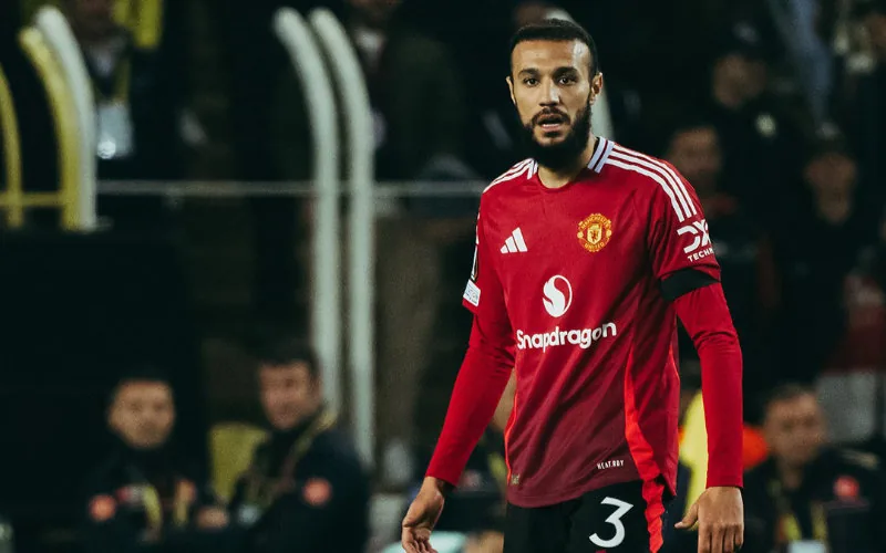 Mazraoui, baja del United : Nueva lesión amenaza su temporada en la Premier