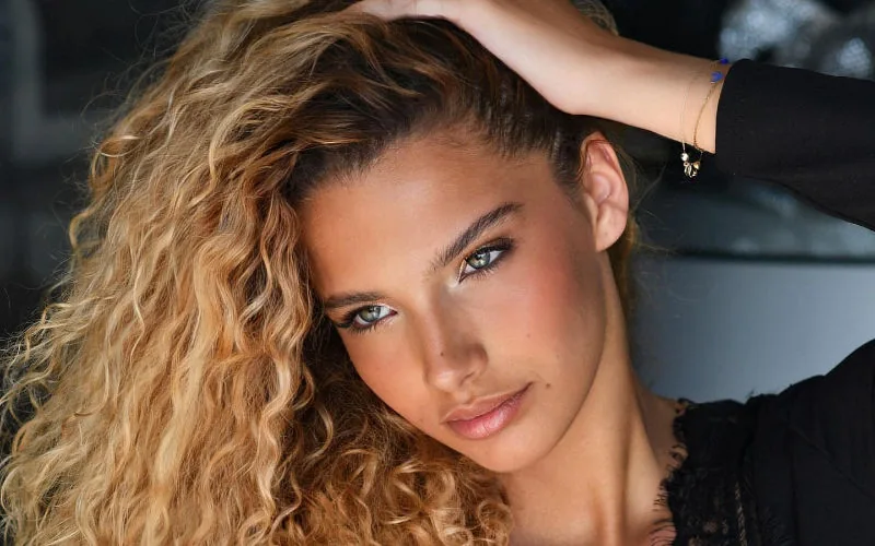 Miss Francia 2024 : Polémica racial sacude concurso de belleza nacional