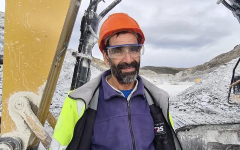 Mohamed Abouti se jubila : 42 años en la mayor cantera de talco del mundo