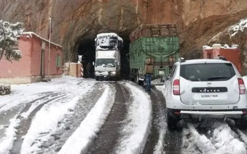 Nevadas en Marruecos : El túnel de Zaabal, cuello de botella del sureste, reaviva el debate sobre infraestructuras