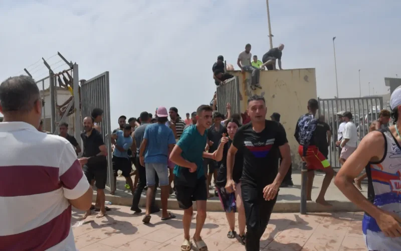 Un nuevo llamamiento fija para el 20 de septiembre una « marcha de la ira » por Ceuta, España en alerta
