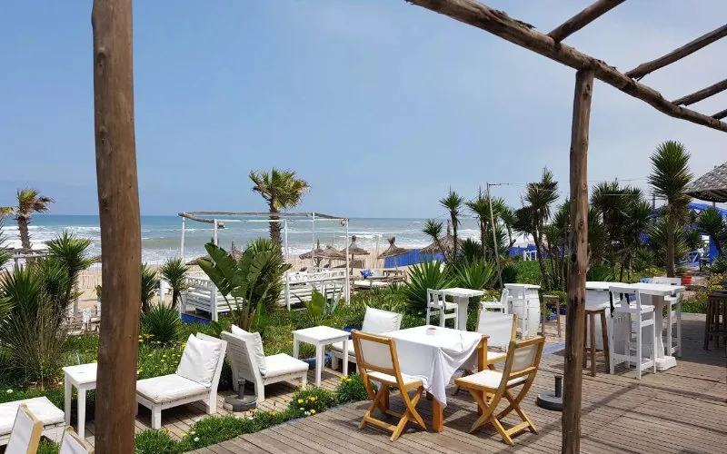 Playas de Dar Bouazza en vilo : Restaurantes y chiringuitos desafían orden de desalojo