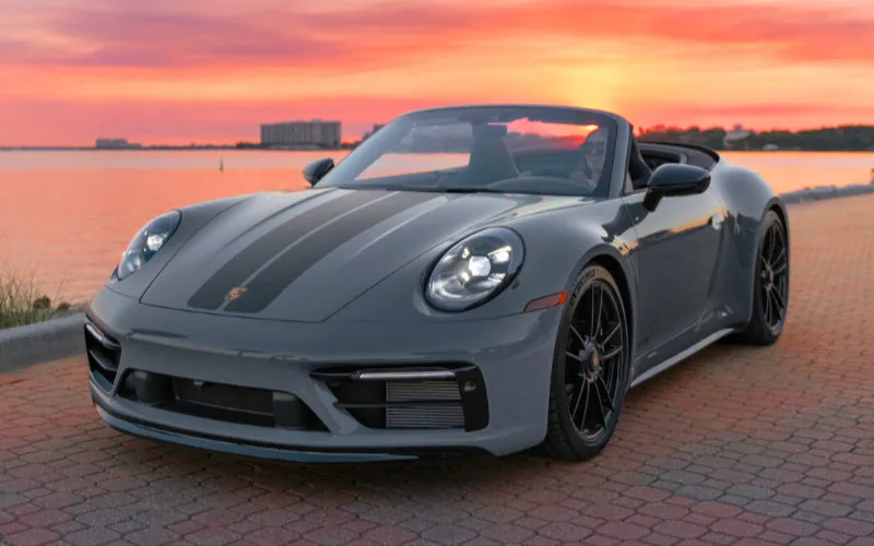 Porsche desafía la crisis : Ventas de lujo se disparan en Marruecos