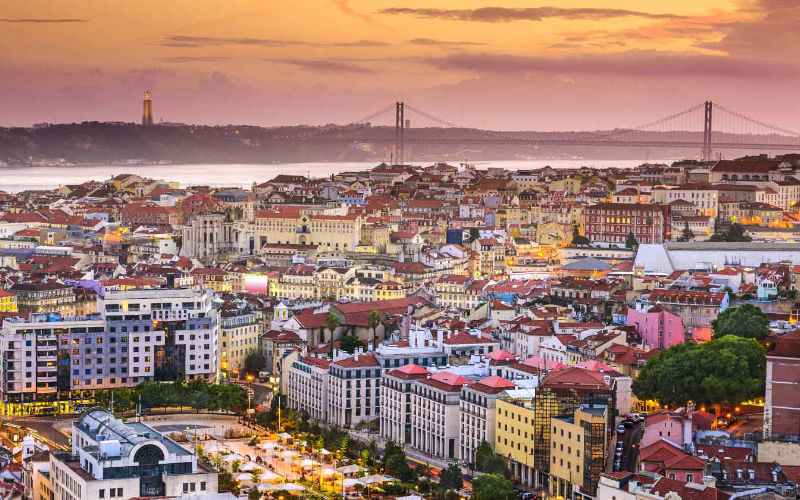 Portugal revoluciona su visa dorada : Inversión y empleo sustituyen al ladrillo