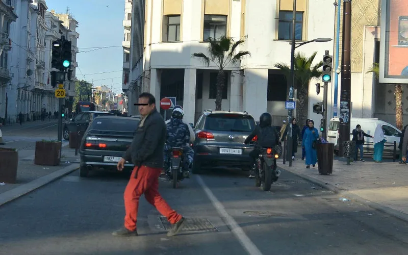 Rabat endurece la seguridad vial : multas a peatones imprudentes causan polémica