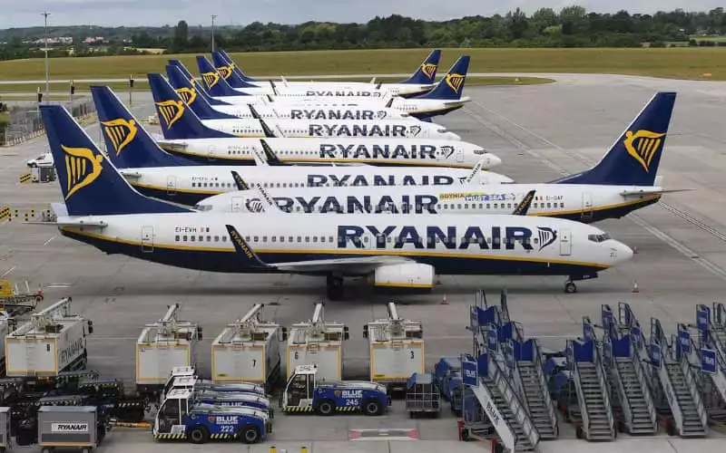 Ryanair endurece normas : Marruecos y otros países exigirán tarjetas de embarque impresas