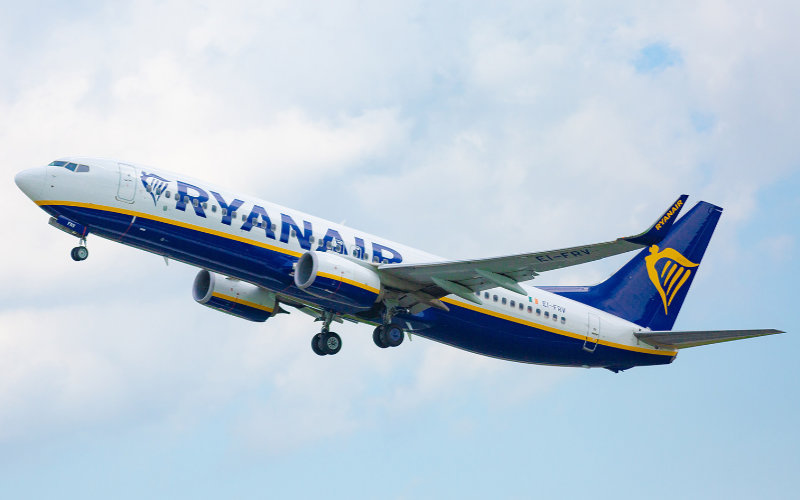 Ryanair revoluciona el embarque : Adiós al papel, hola a la era digital en 2025